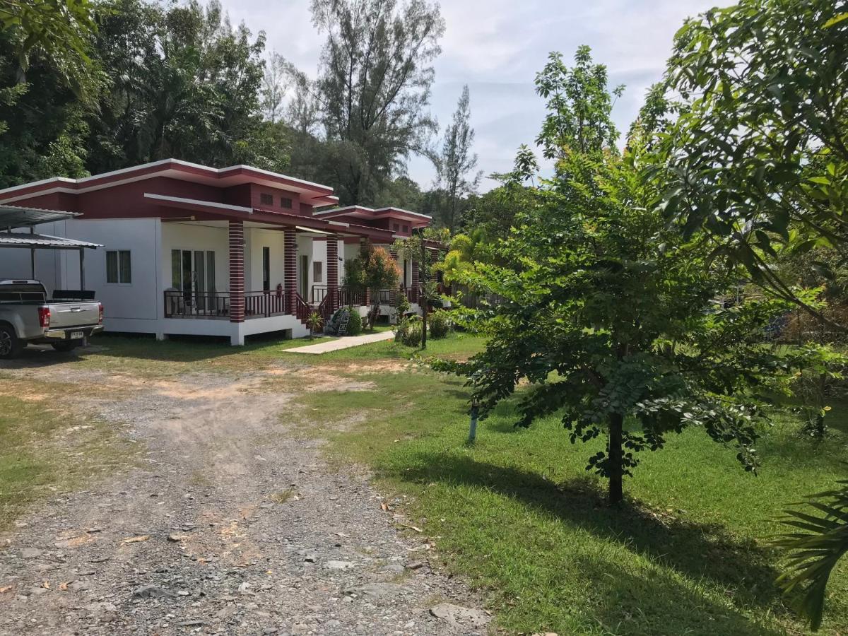 Tara House Hotel Ko Lanta Kültér fotó