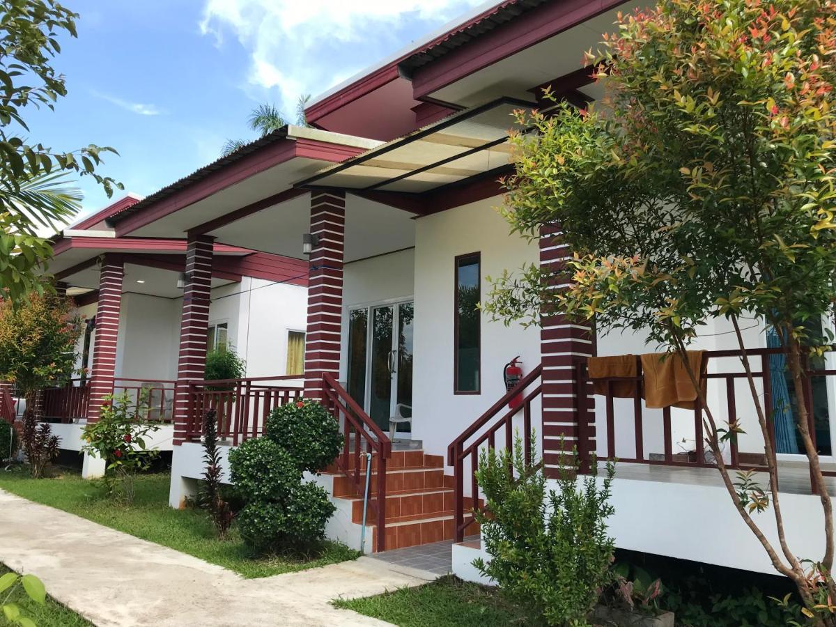 Tara House Hotel Ko Lanta Kültér fotó