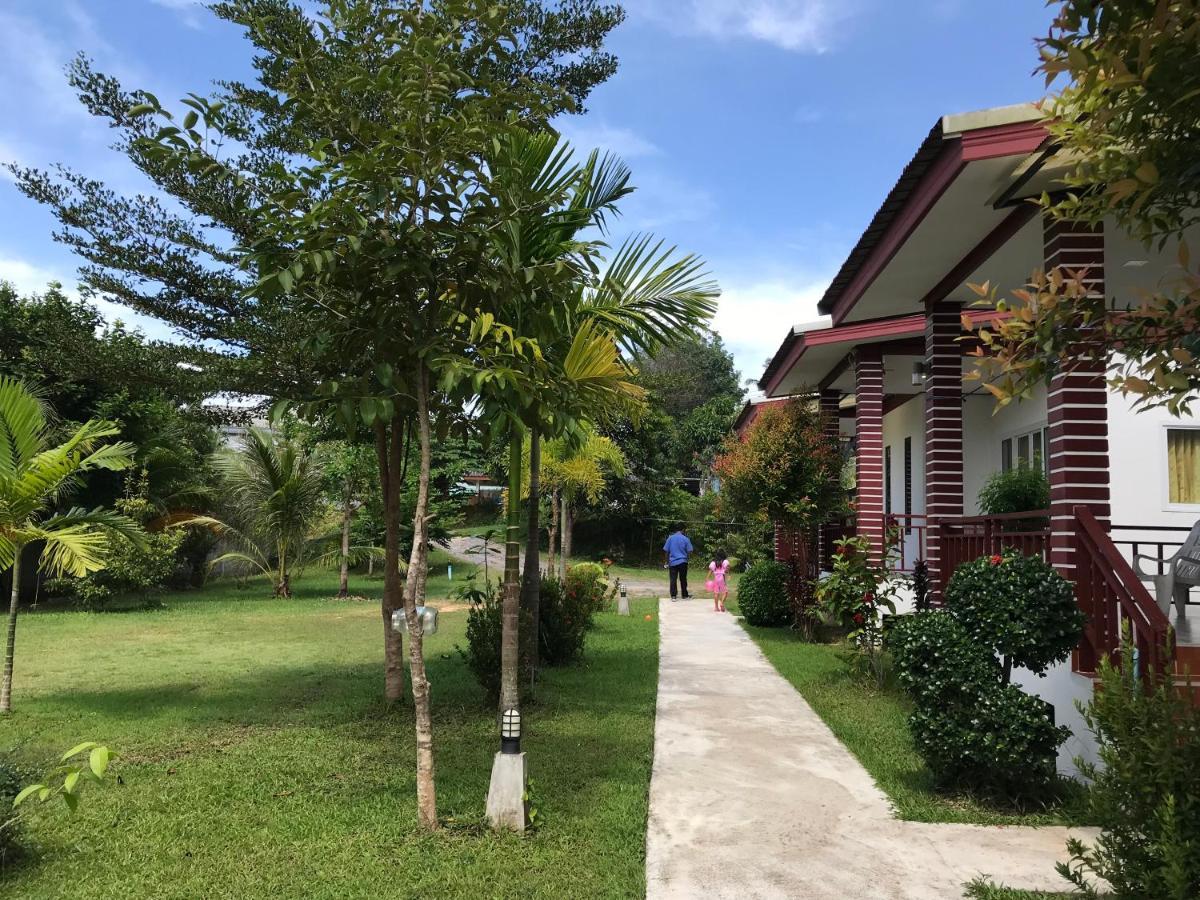 Tara House Hotel Ko Lanta Kültér fotó