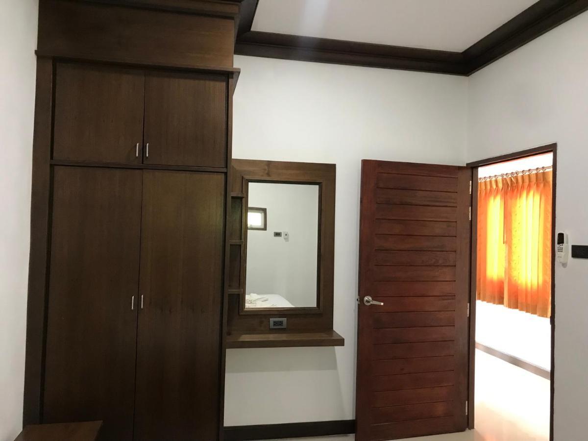 Tara House Hotel Ko Lanta Kültér fotó