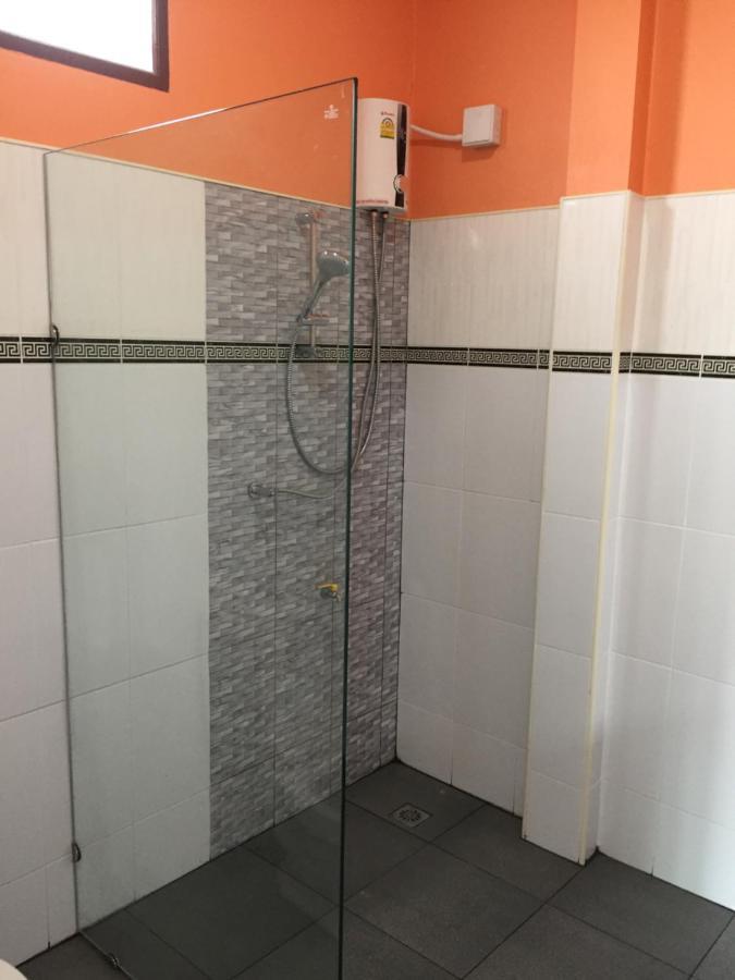 Tara House Hotel Ko Lanta Kültér fotó